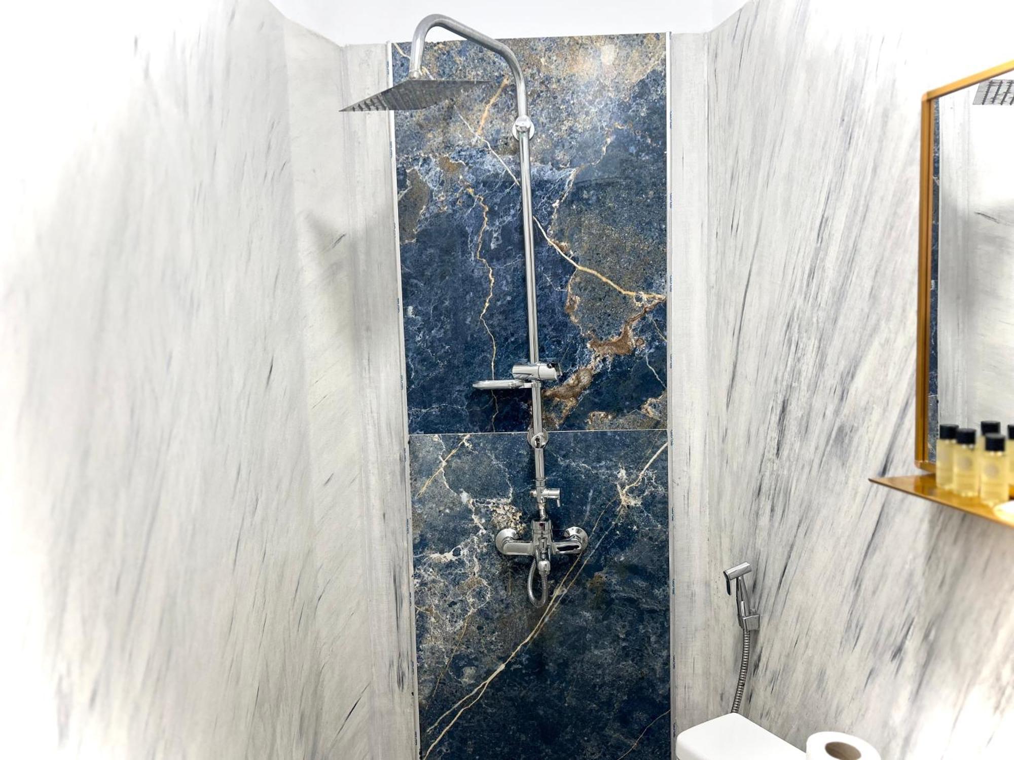 Tirana Square Hotel Kültér fotó